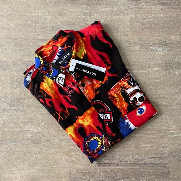 Reason Clothing Skulls Graphic Button Down Shirt Mens Size S or M Viscose - Picture 1 of 5